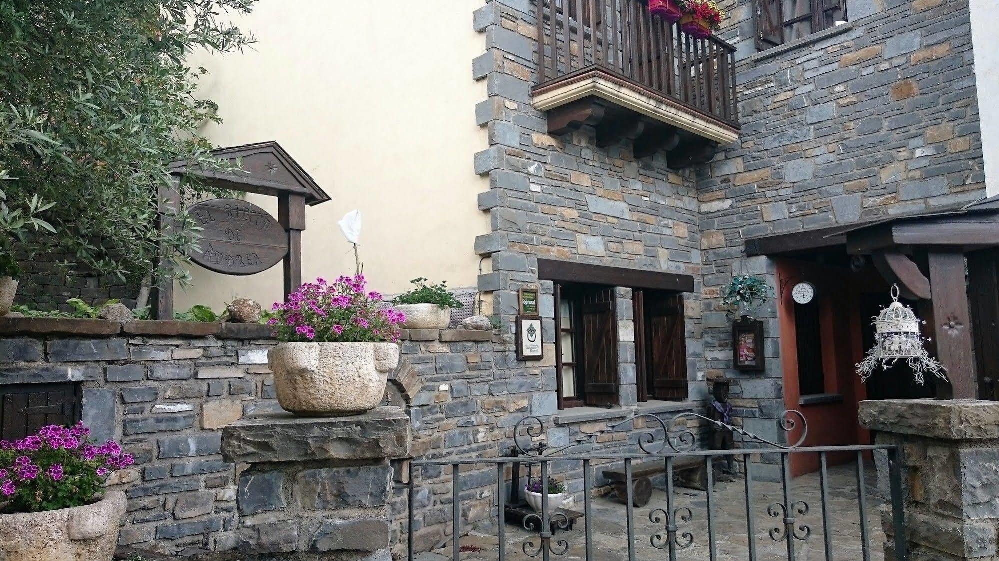 El Rincon De Andrea Apartamentos Biescas  Dış mekan fotoğraf